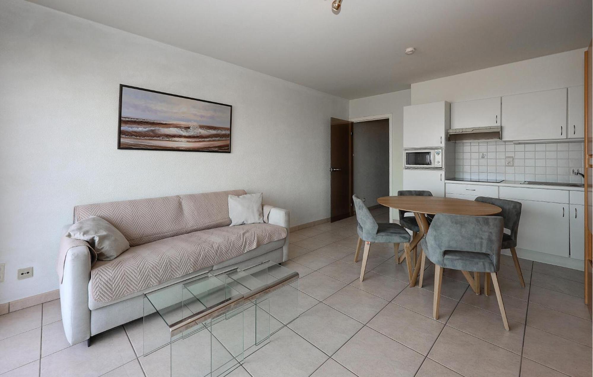 Awesome Apartment In Oostende With House Sea View المظهر الخارجي الصورة