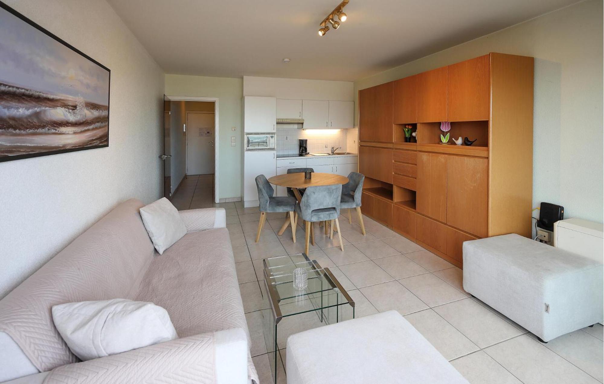 Awesome Apartment In Oostende With House Sea View المظهر الخارجي الصورة